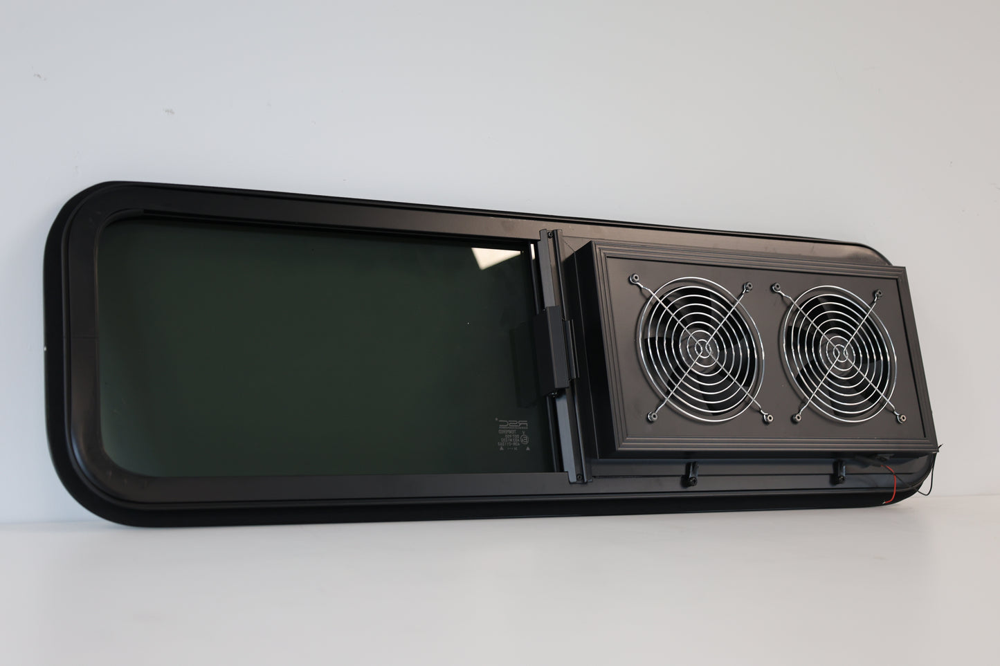 VW1033 Dual-Fan Half Slider Bunk Window