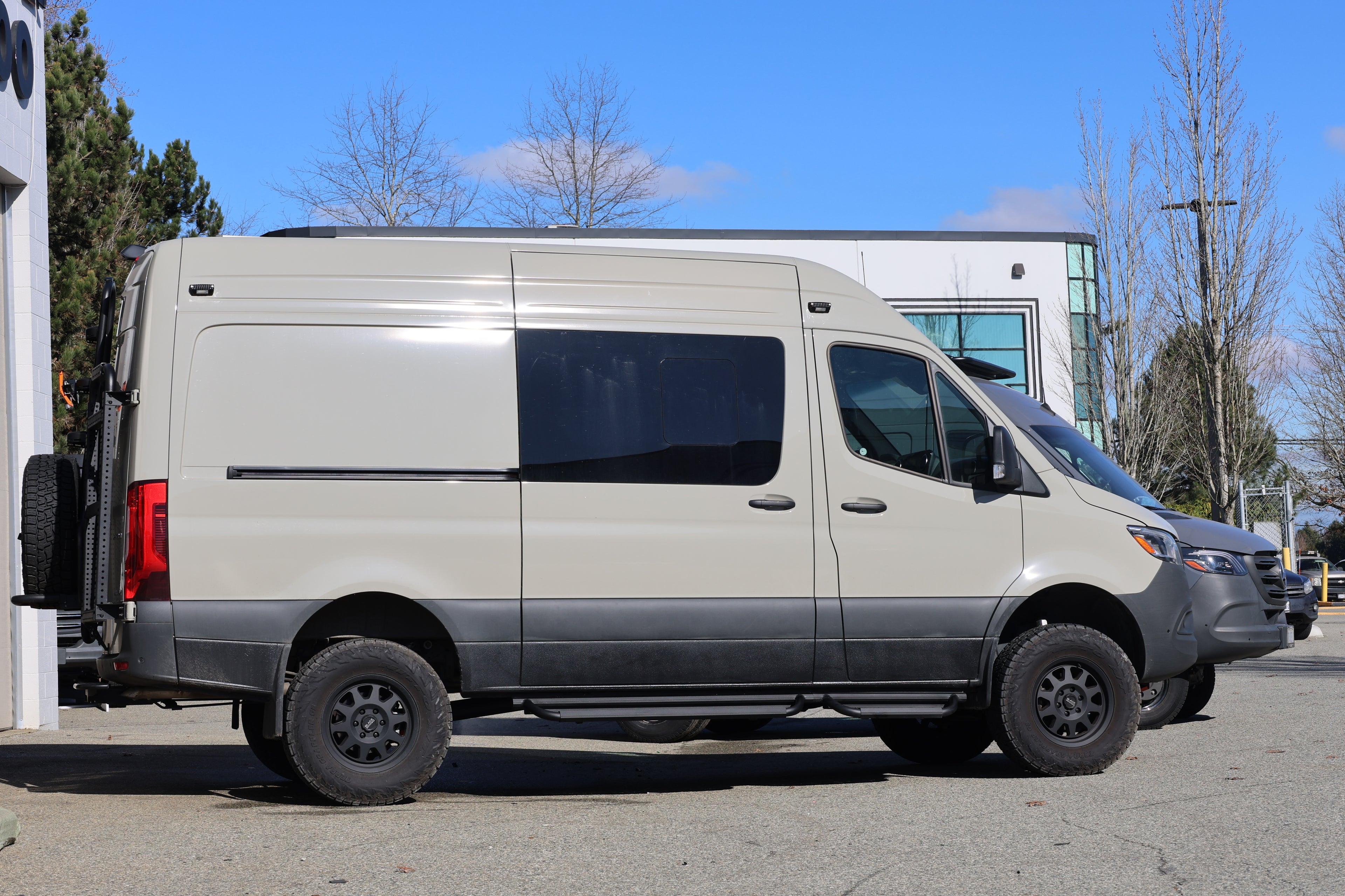 Sprinter Running Boards – Hexagon Series