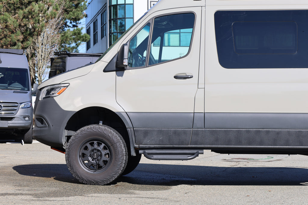 Sprinter Running Boards – Hexagon Series