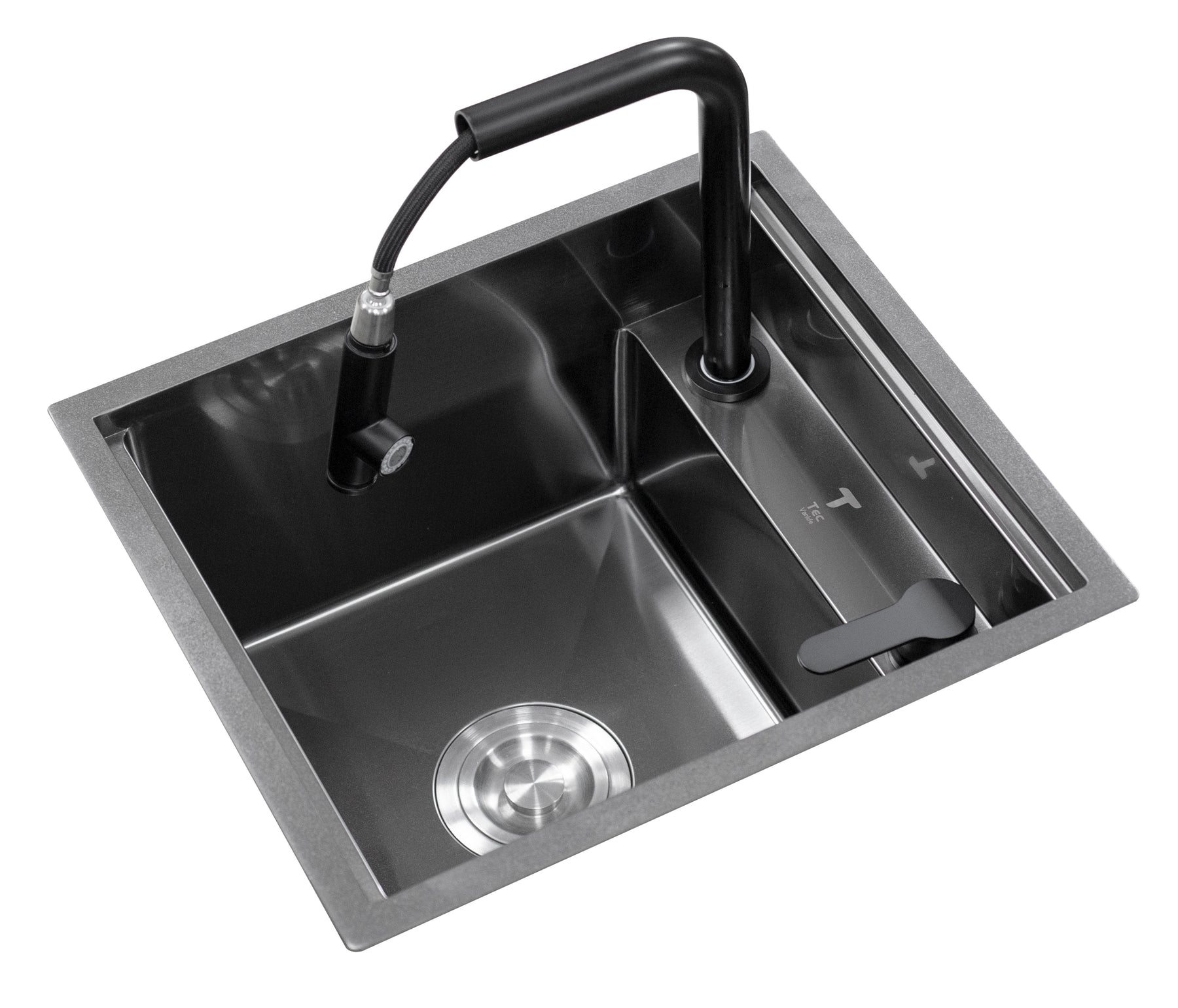 Retractable pull-out faucet operating inside the Tec Vanlife camper sink