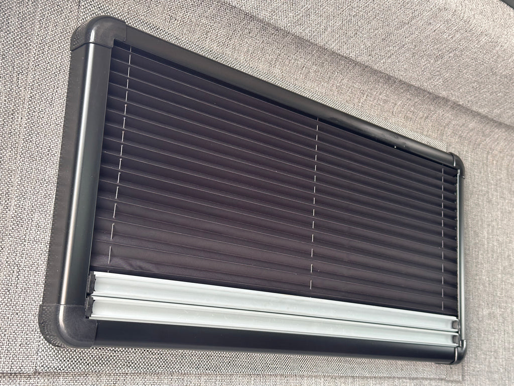 Glass & Acrylic Dual Pane Camper Window / 900 X 450mm (35.43" x 17.71")